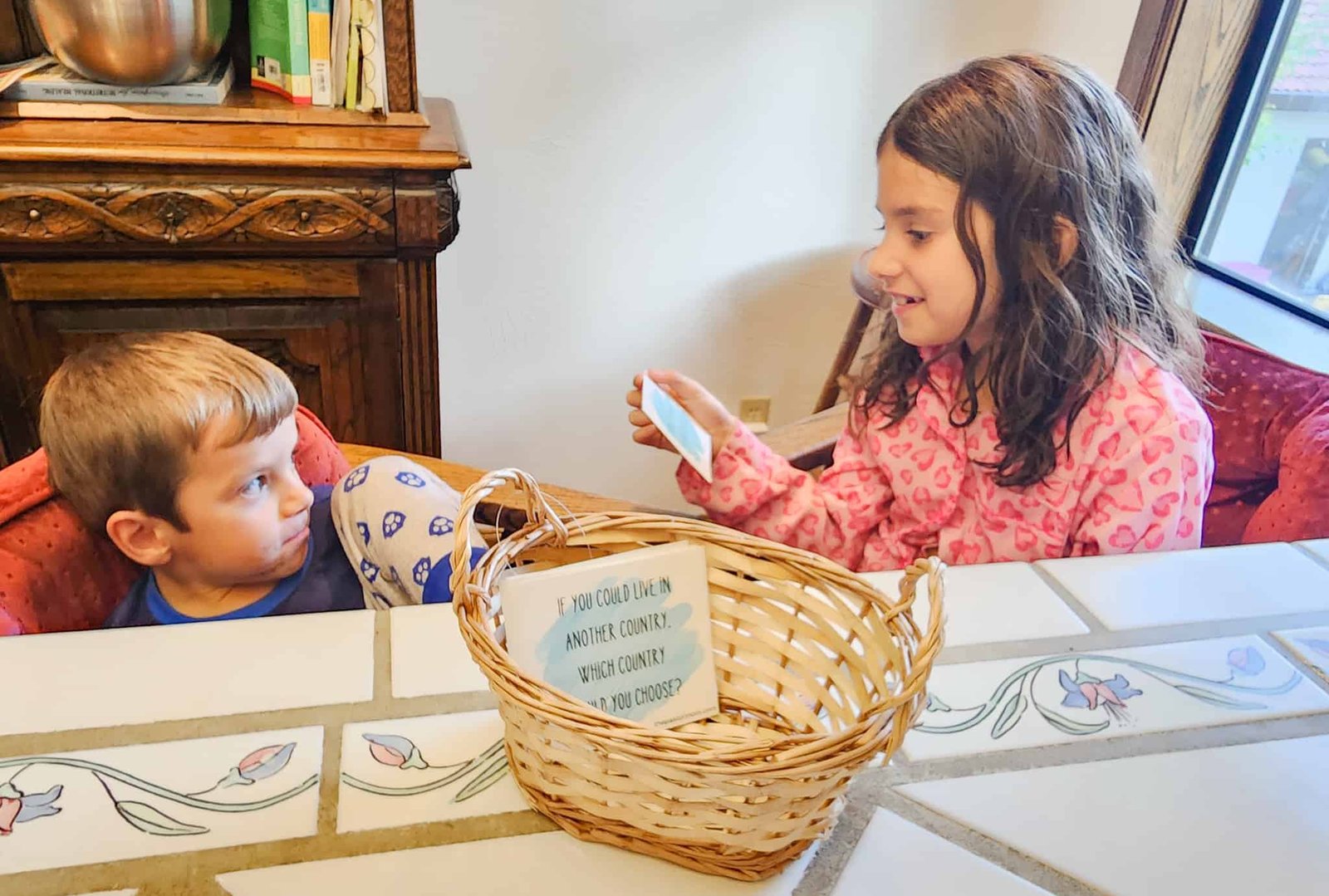 54 Fun Dinner Questions for Families The Pastor Mom